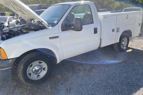 2006 Ford F-250 Super Duty XLT  Regular Cab