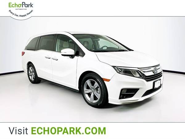 Honda Odyssey with VIN: 5FNRL6H58LB063810
