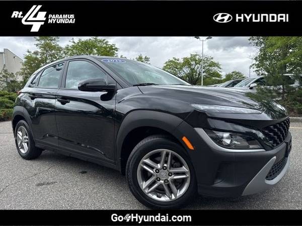 Hyundai Kona with VIN: KM8K22AB3NU802469