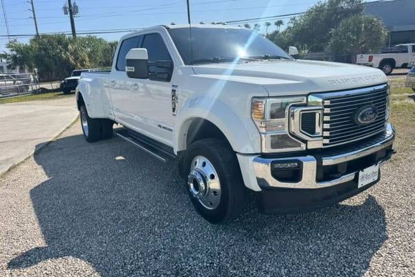 2022 Ford F-450 Super Duty Lariat Diesel Crew Cab