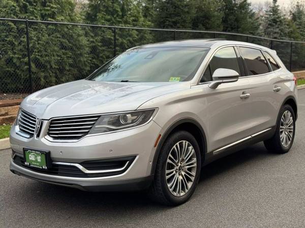 Lincoln MKX with VIN: 2LMTJ8LR2GBL41623