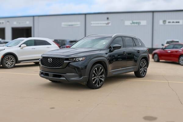 Mazda CX-50 with VIN: 7MMVABEM0PN142176