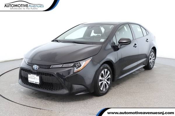 Toyota Corolla Hybrid with VIN: JTDEAMDE0NJ060068