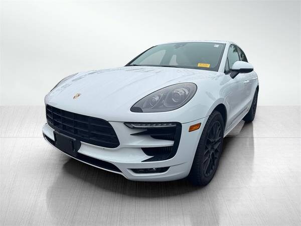 Porsche Macan with VIN: WP1AG2A54JLB61097