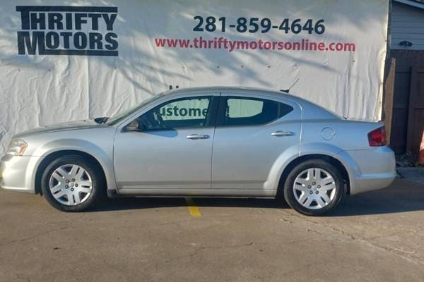 2012 Dodge Avenger SE