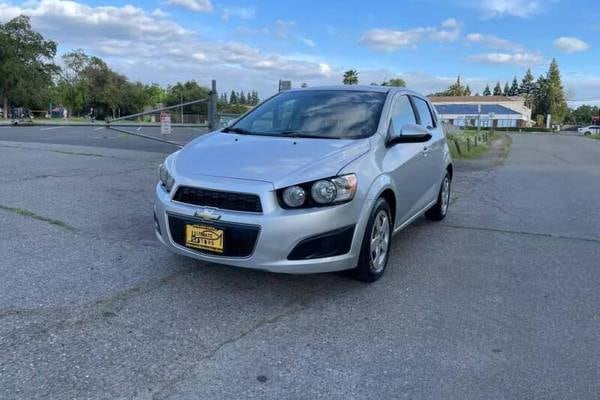 2013 Chevrolet Sonic LS Hatchback