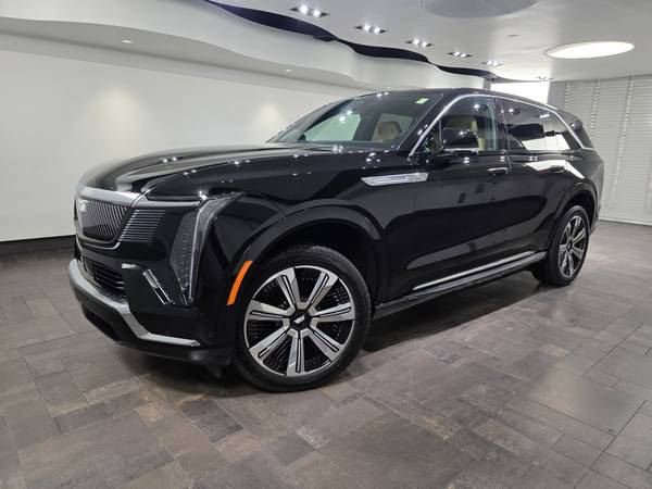Cadillac ESCALADE IQ with VIN: 1GYTEDKL8SU104030