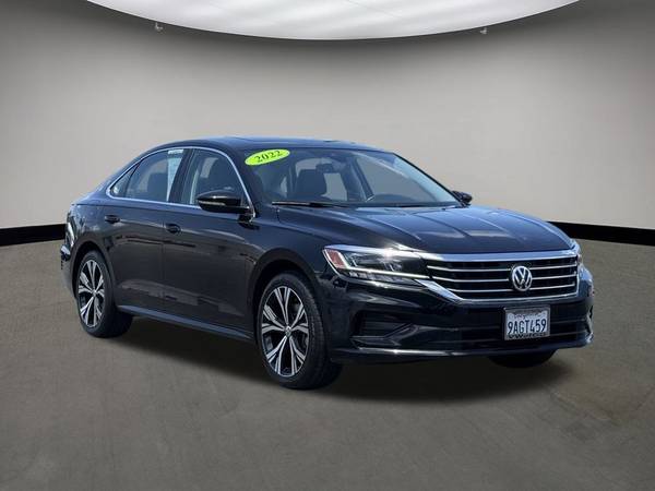 Volkswagen Passat with VIN: 1VWSA7A3XNC004521