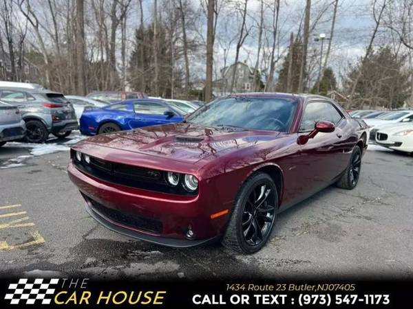 Dodge Challenger with VIN: 2C3CDZBT9JH111399