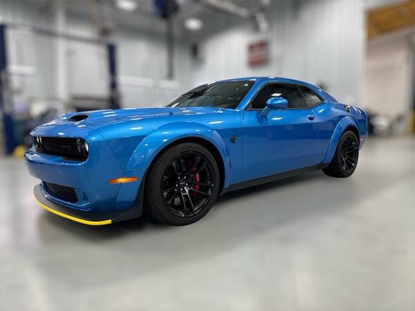 Dodge Challenger with VIN: 2C3CDZC94PH557049