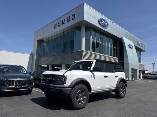 Ford Bronco with VIN: 1FMEE5BP6NLA93266