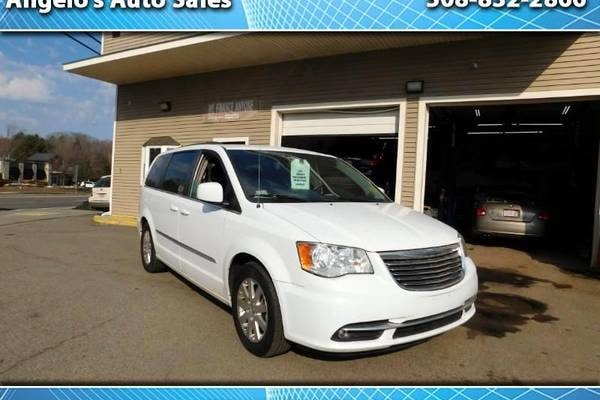 2015 Chrysler Town and Country Touring