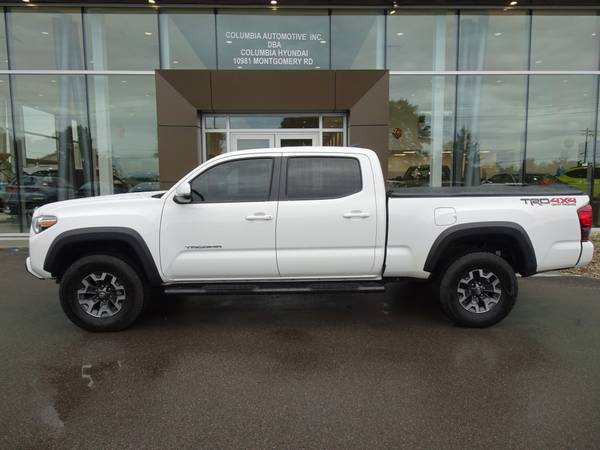 Toyota Tacoma with VIN: 3TMDZ5BNXKM066889