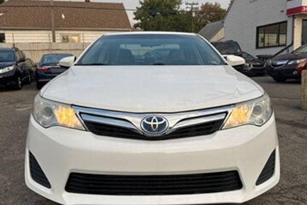 2013 Toyota Camry Hybrid LE