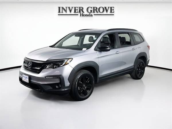Honda Pilot with VIN: 5FNYF6H80NB023074