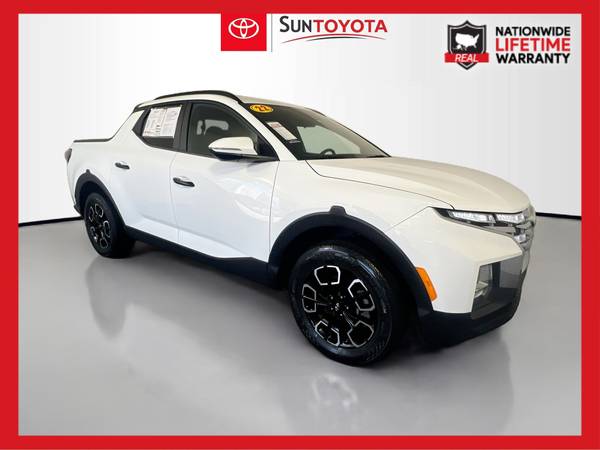 Hyundai Santa Cruz with VIN: 5NTJC4AE1NH009122