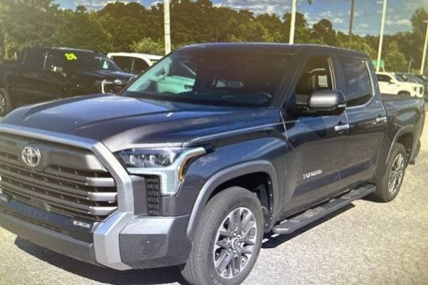 2024 Toyota Tundra Limited  CrewMax