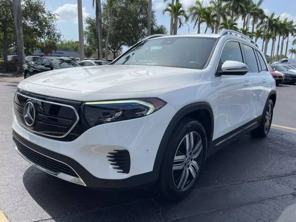 Mercedes-Benz EQB with VIN: W1N9M0CB4PN030410