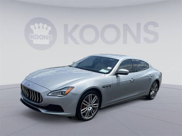 Maserati Quattroporte with VIN: ZAM56YPA3J1282997