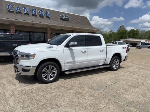 Ram 1500 with VIN: 1C6RRFKG3PN586708