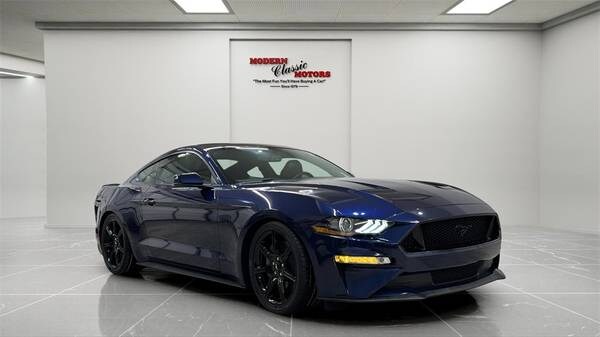 Ford Mustang with VIN: 1FA6P8CF1K5143636
