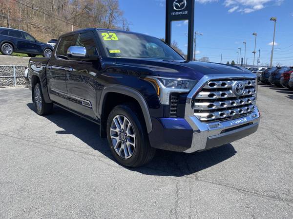 Toyota Tundra with VIN: 5TFMA5DB8PX110805