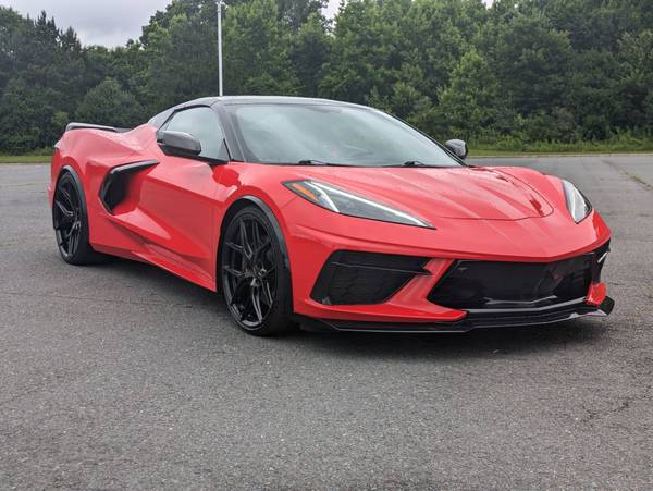 Chevrolet Corvette with VIN: 1G1YC3D40M5117362