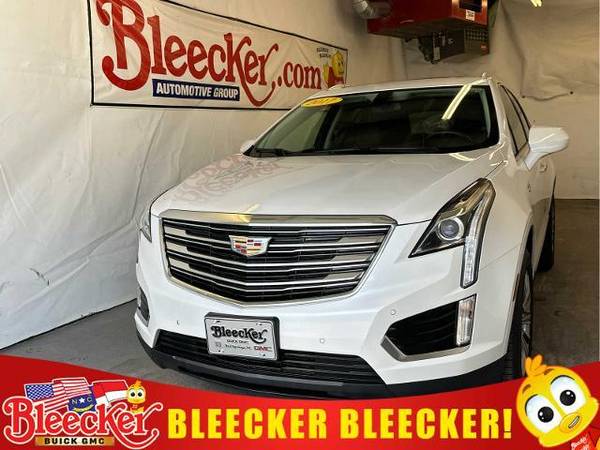 Cadillac XT5 with VIN: 1GYKNBRSXHZ118679