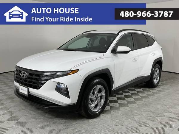 Hyundai Tucson with VIN: 5NMJBCDE2RH308614