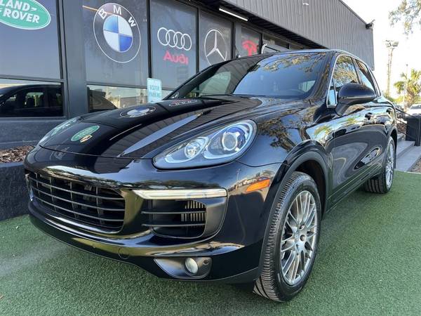 Porsche Cayenne with VIN: WP1AB2A29FLA56373