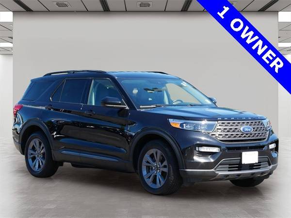 Ford Explorer with VIN: 1FMSK8DH9NGA15544