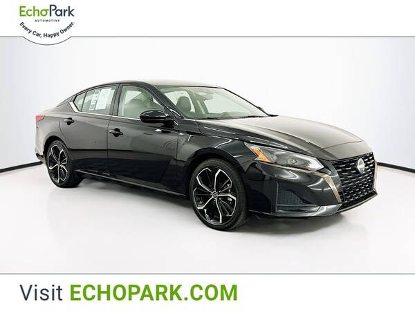 Nissan Altima with VIN: 1N4BL4CV7PN350193