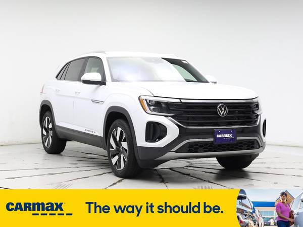 Volkswagen Atlas Cross Sport with VIN: 1V2HE2CA3RC226936