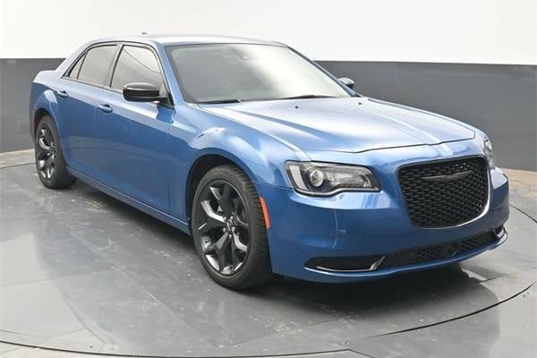 2023 Chrysler 300 Touring