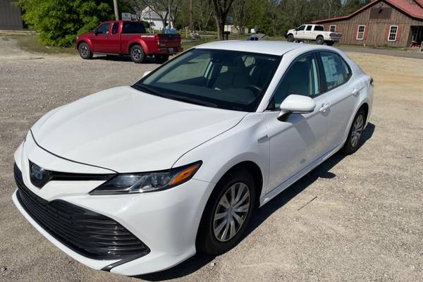 2020 Toyota Camry Hybrid LE