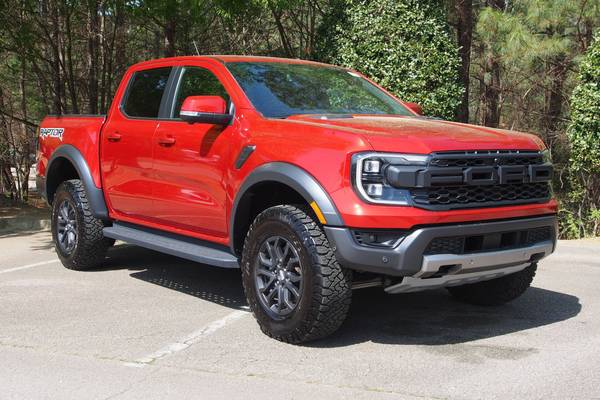 Ford Ranger with VIN: 1FTER4LR5RLE00967