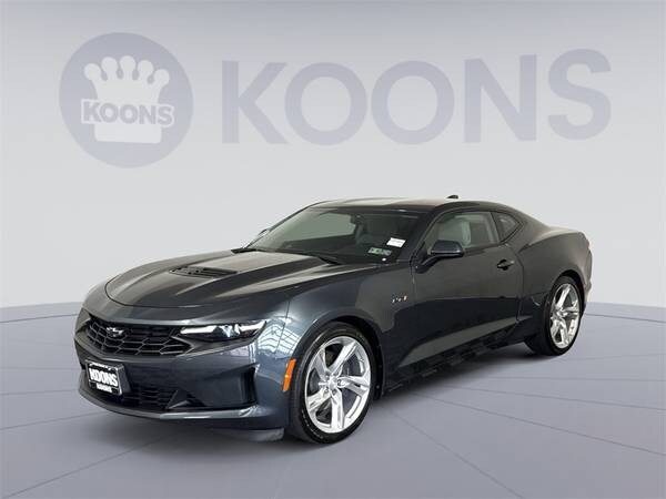 Chevrolet Camaro with VIN: 1G1FE1R74N0103925