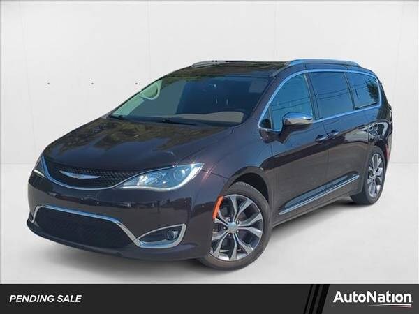 Chrysler Pacifica with VIN: 2C4RC1GG7HR705399