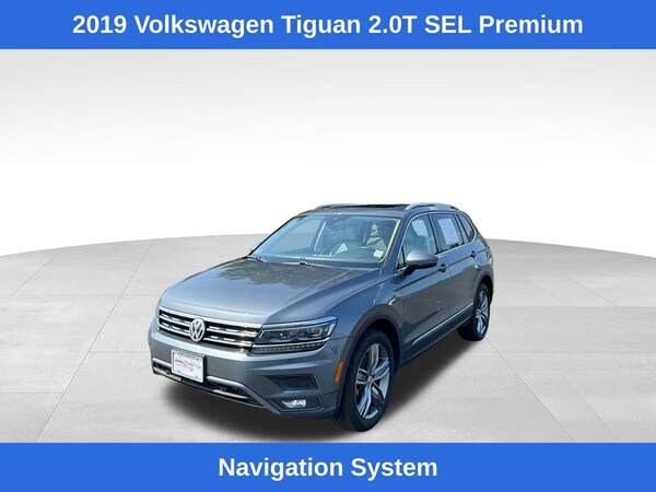 Volkswagen Tiguan with VIN: 3VV4B7AX2KM056572