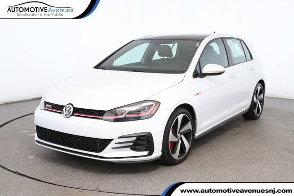 Volkswagen Golf GTI with VIN: 3VW5T7AU0LM008573