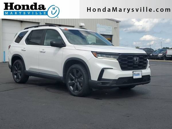 Honda Pilot with VIN: 5FNYG1H39PB019158
