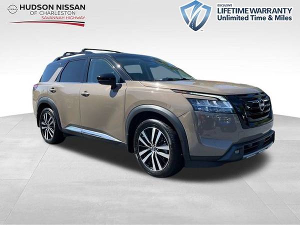 Nissan Pathfinder with VIN: 5N1DR3DJXPC234288
