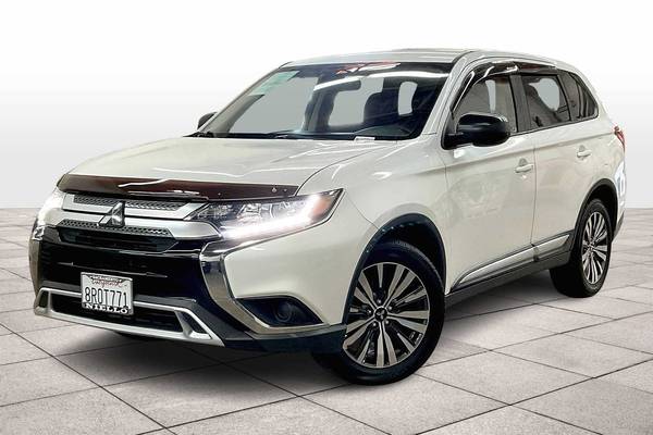 Mitsubishi Outlander with VIN: JA4AD2A38KZ032037