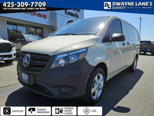 Mercedes-Benz Metris with VIN: W1YV0BEY4N4181082