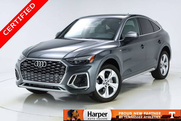 Audi Q5 Sportback with VIN: WA15AAFY1R2151043
