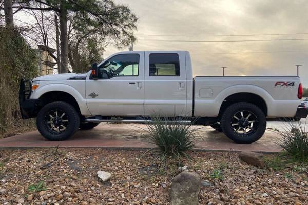 2016 Ford F-250 Super Duty Lariat Diesel Crew Cab