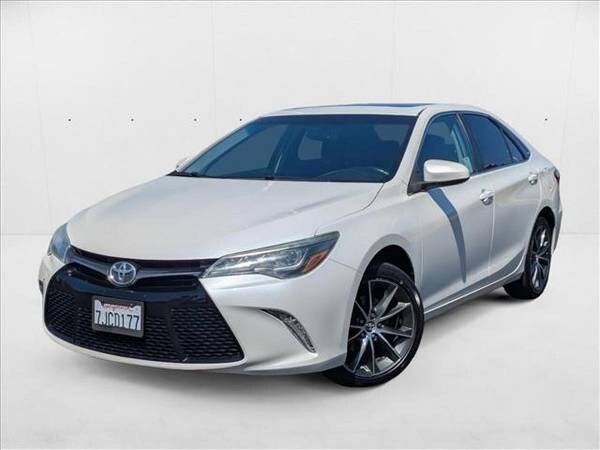 Toyota Camry with VIN: 4T1BK1FK1FU555554