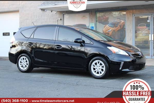 2012 Toyota Prius v Three Hybrid