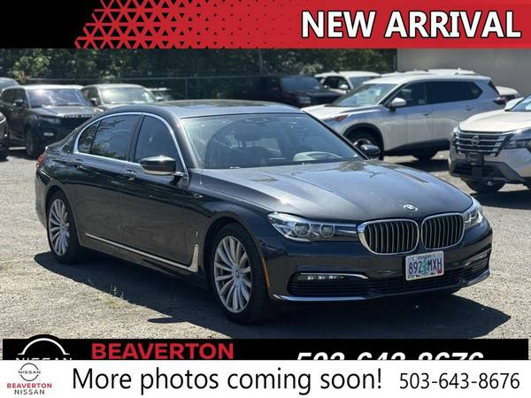 BMW 7 Series with VIN: WBA7J2C5XJG938527