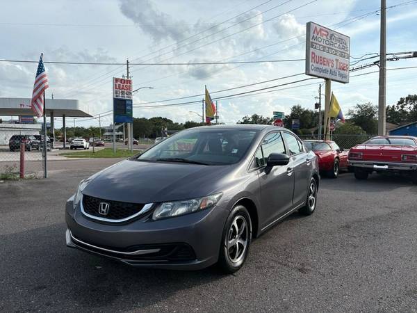Honda Civic with VIN: 19XFB2F7XFE020003